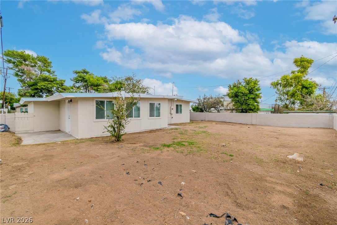 1506 East Saint Louis Avenue