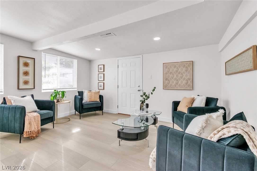 1506 East Saint Louis Avenue