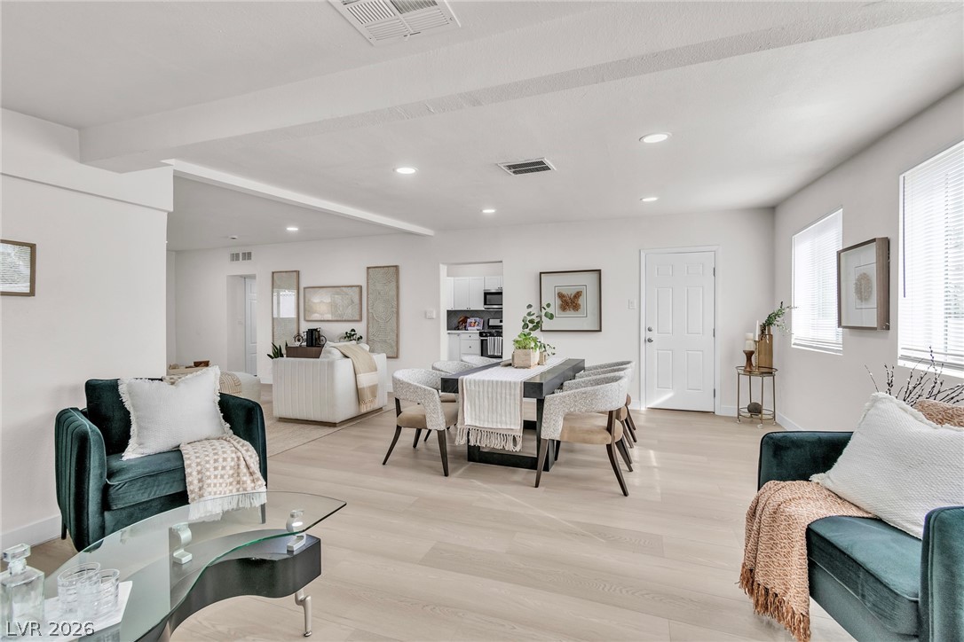 1506 East Saint Louis Avenue