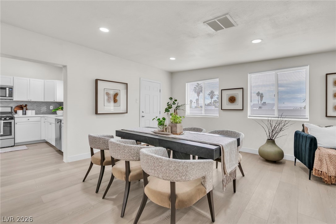 1506 East Saint Louis Avenue