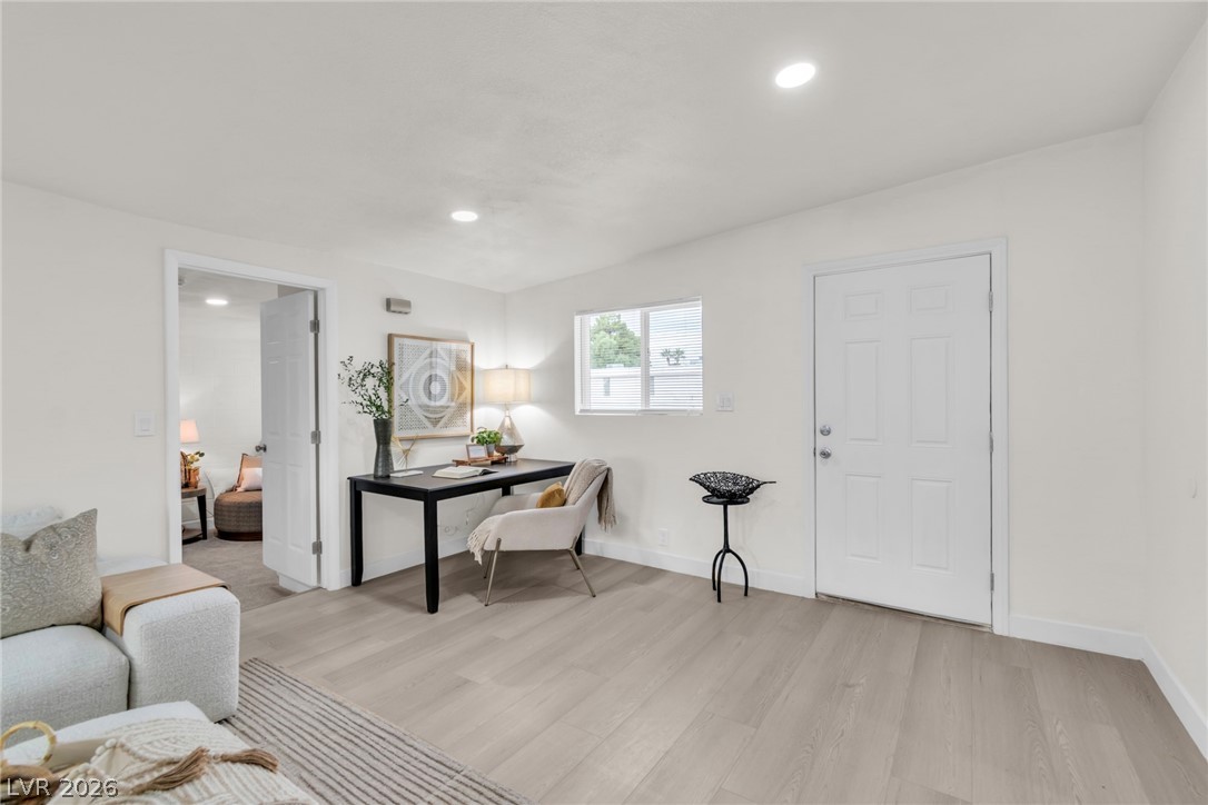 1506 East Saint Louis Avenue