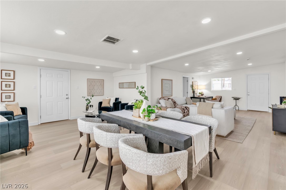 1506 East Saint Louis Avenue