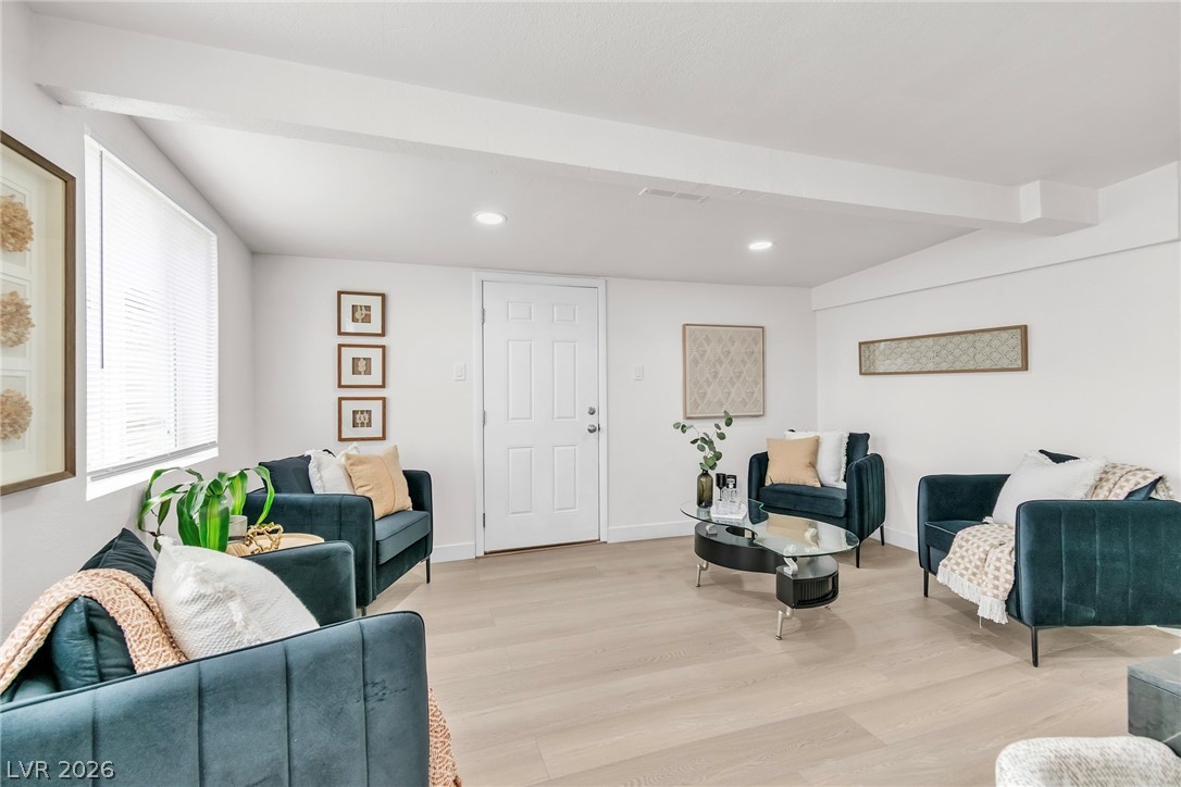 1506 East Saint Louis Avenue