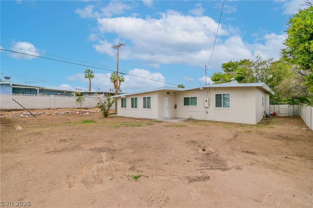 1506 East Saint Louis Avenue