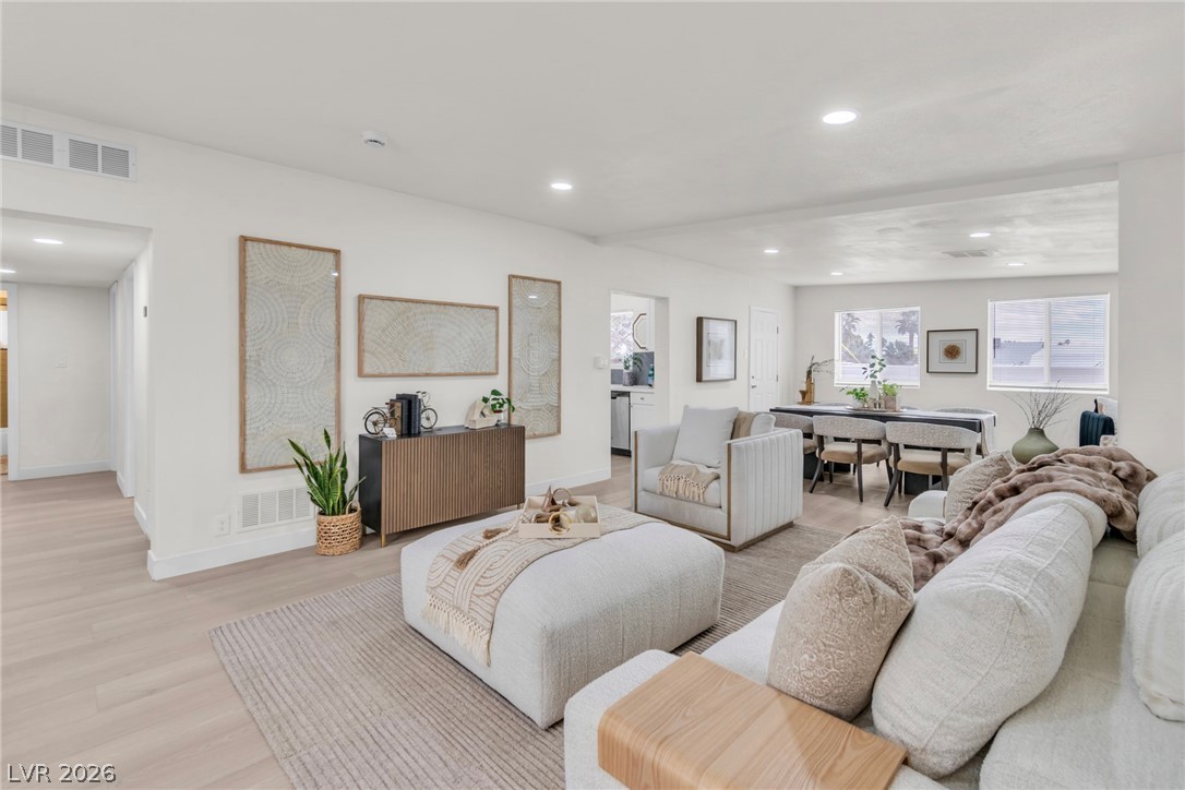 1506 East Saint Louis Avenue