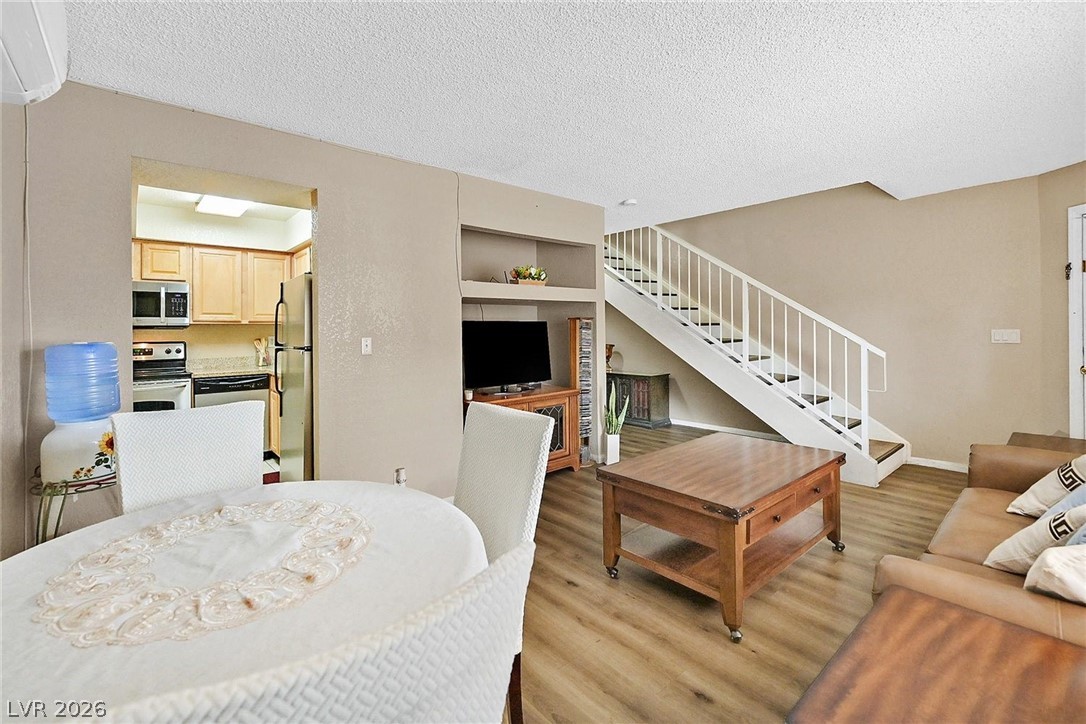 100 South Crestline Drive 65