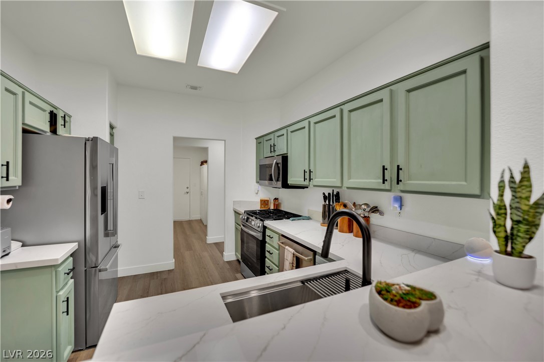 2409 Indigo Valley Street