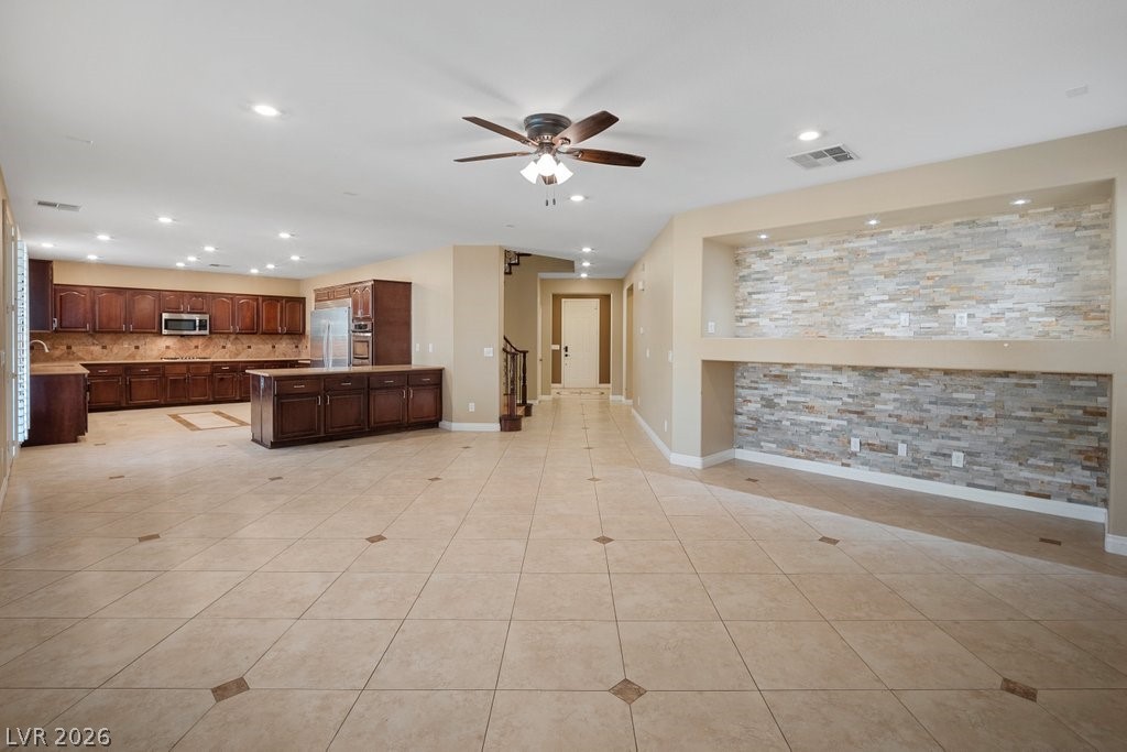 7108 Los Banderos Avenue