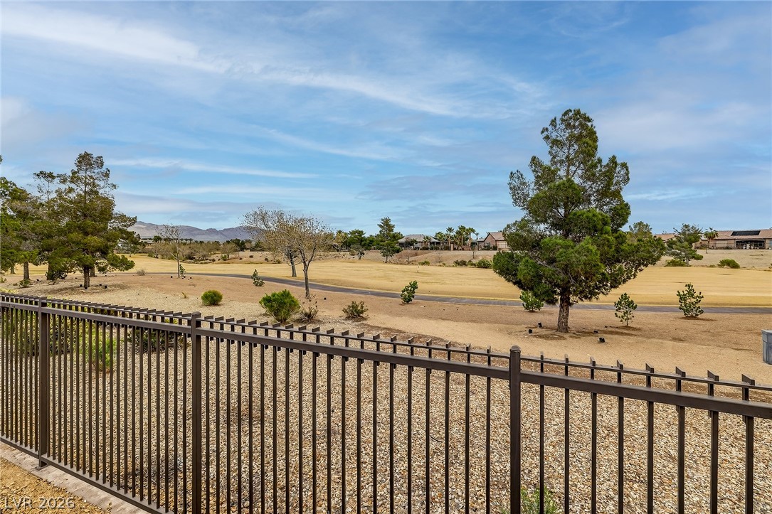 7424 Redbreast Court