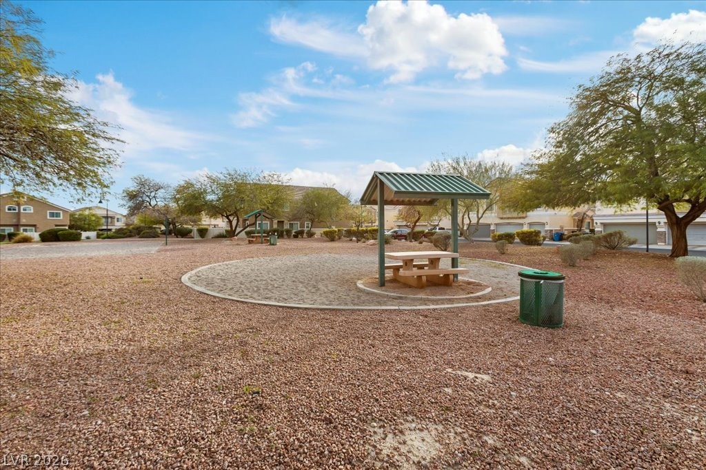 3405 Robust Robin Place 3