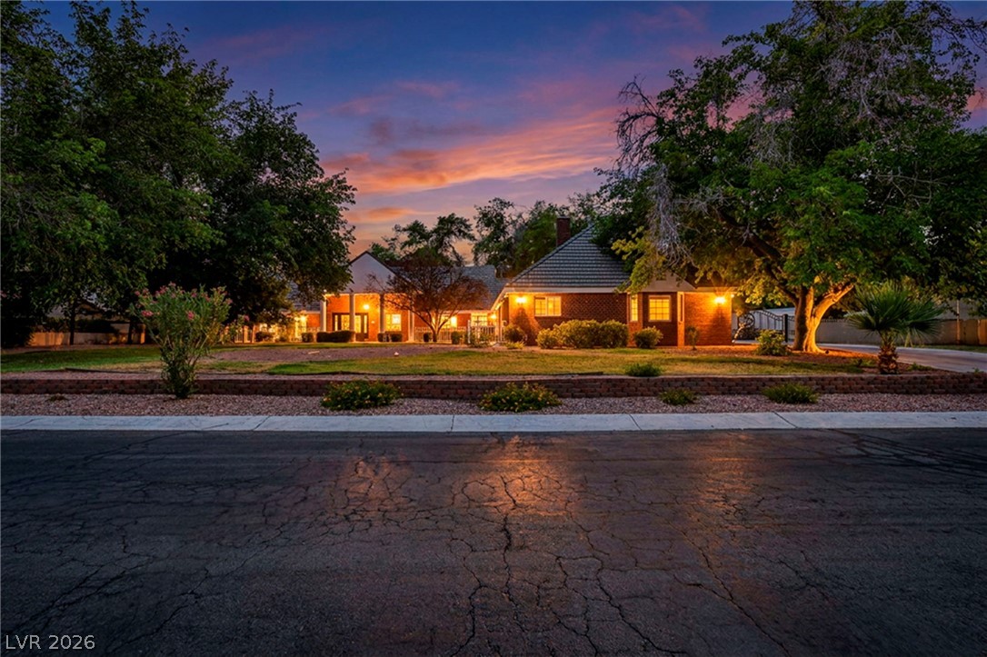 7229 Mira Vista Street