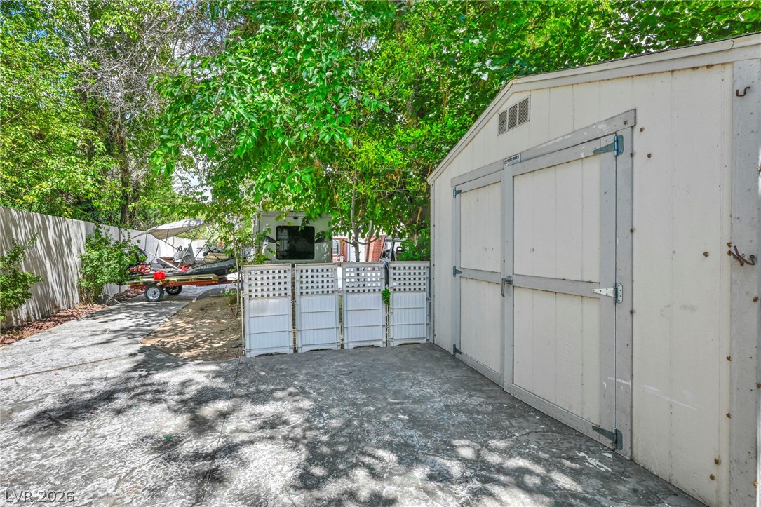 7229 Mira Vista Street