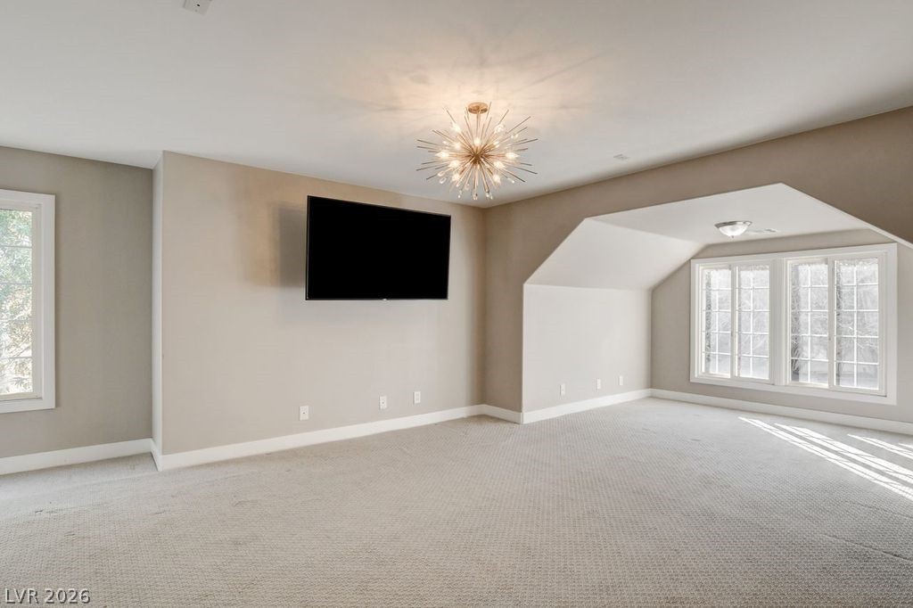 7229 Mira Vista Street