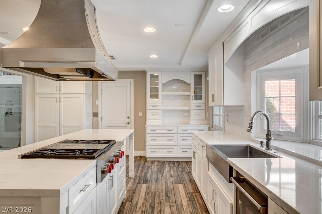 7229 Mira Vista Street