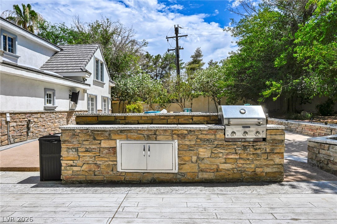 7229 Mira Vista Street