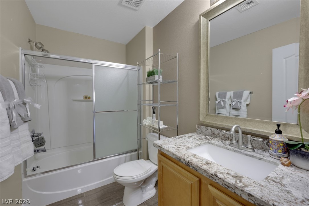 7987 Delft Blue Street