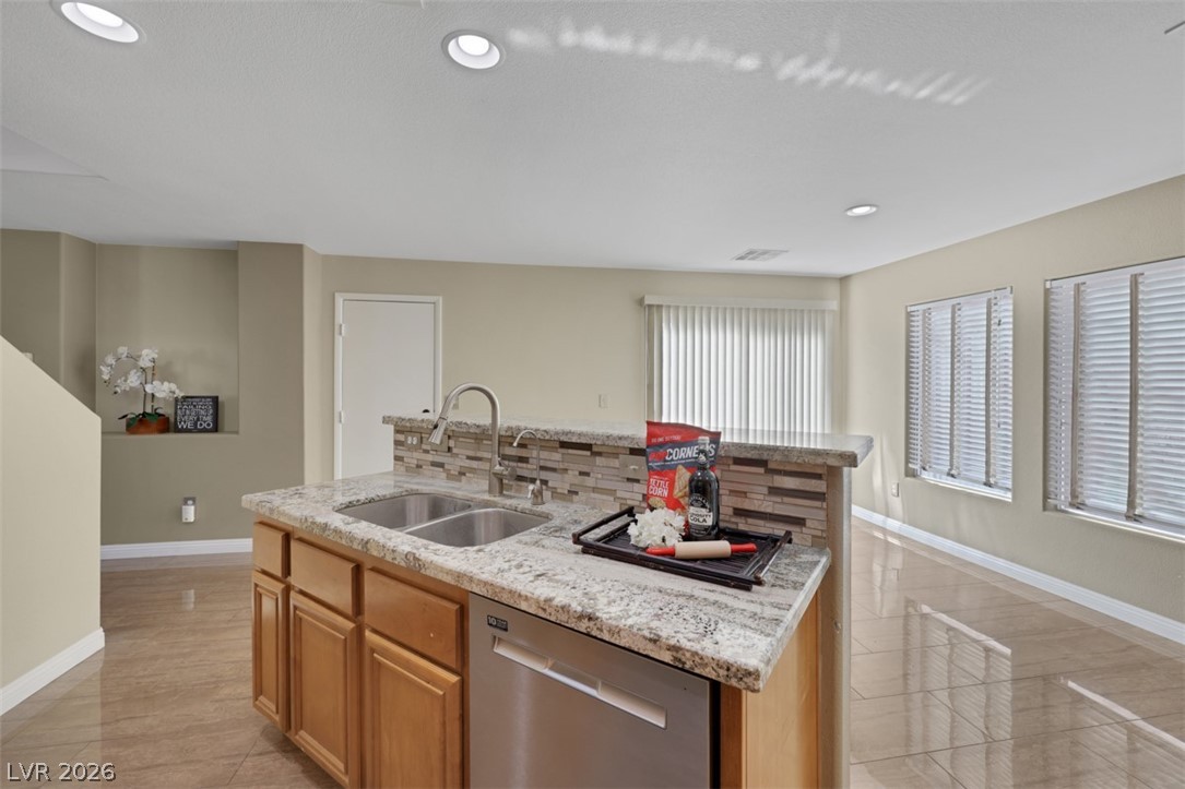 7987 Delft Blue Street