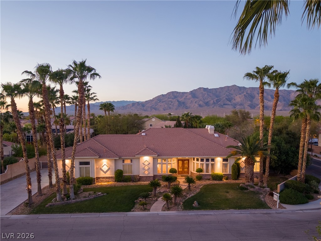 5100 Elvis Presley Court