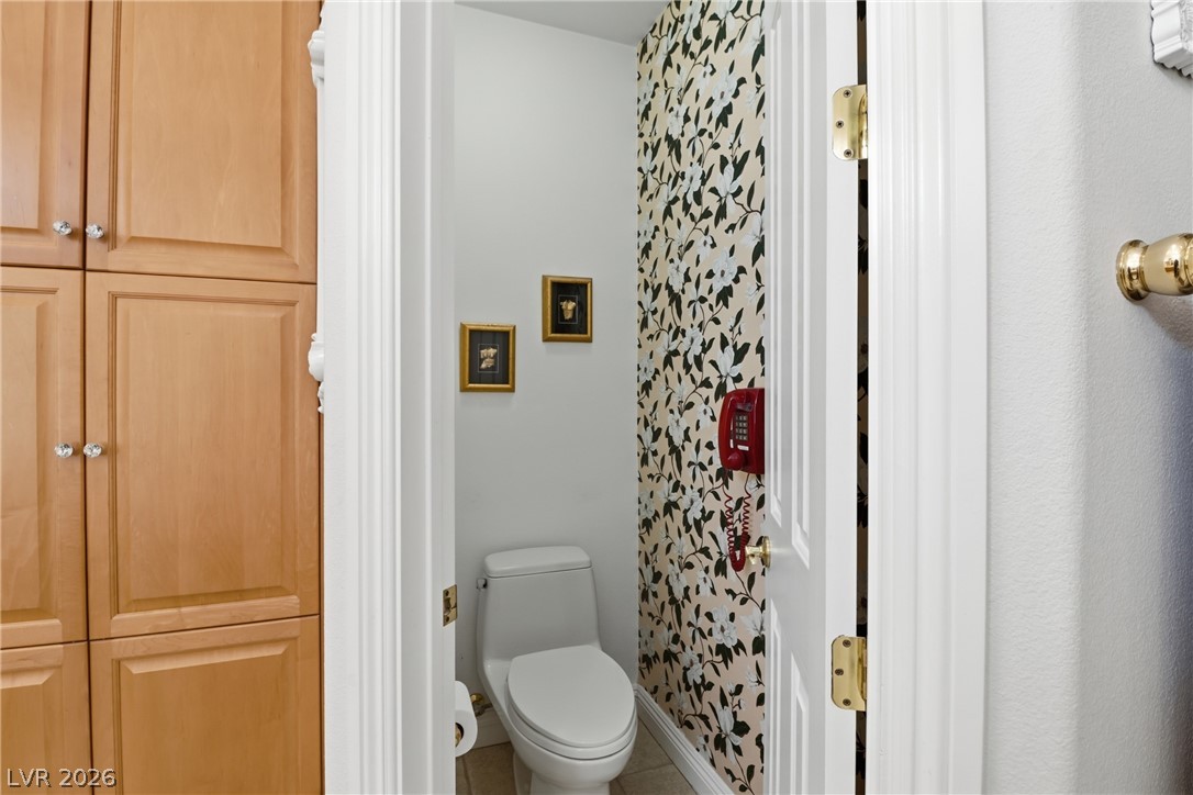 5100 Elvis Presley Court