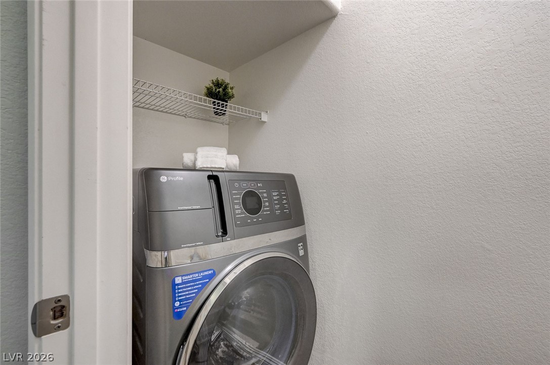 6333 Currant Lake Way