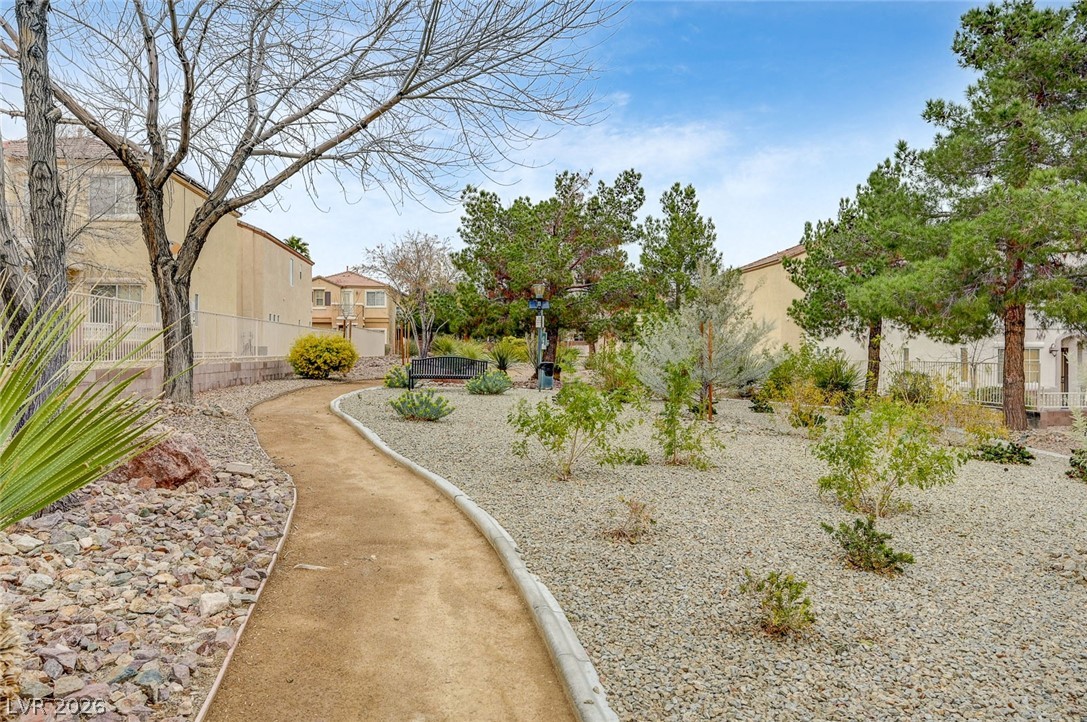 6333 Currant Lake Way