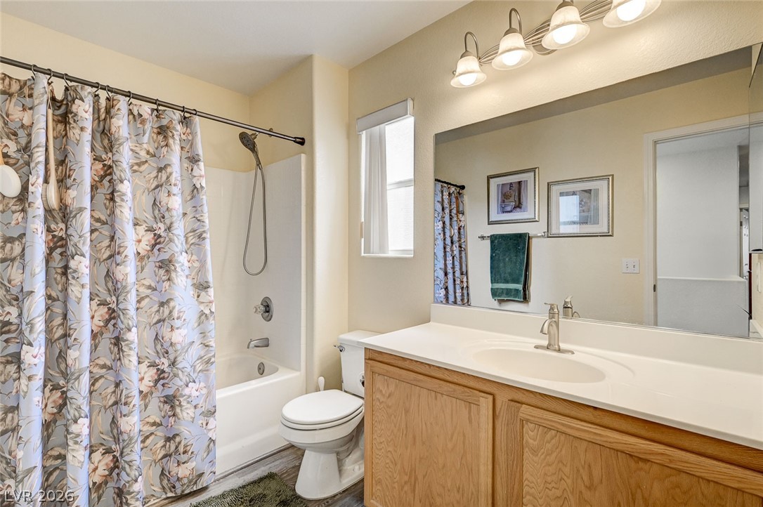 6333 Currant Lake Way