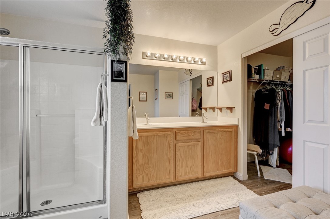 6333 Currant Lake Way