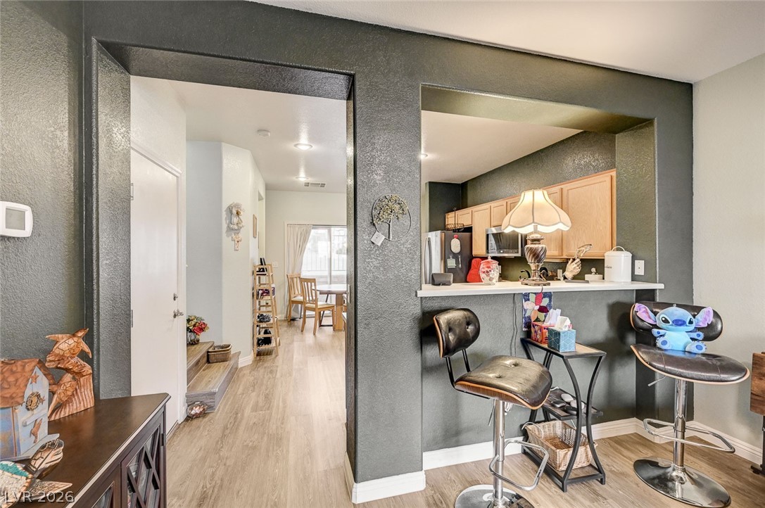 6333 Currant Lake Way