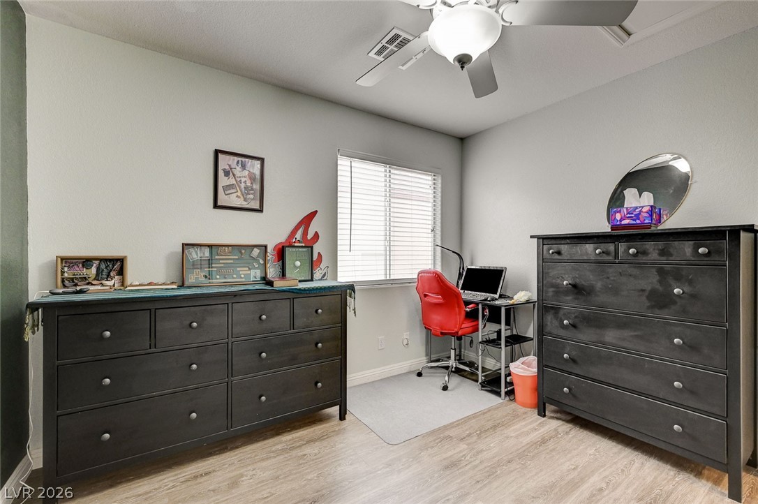 6333 Currant Lake Way