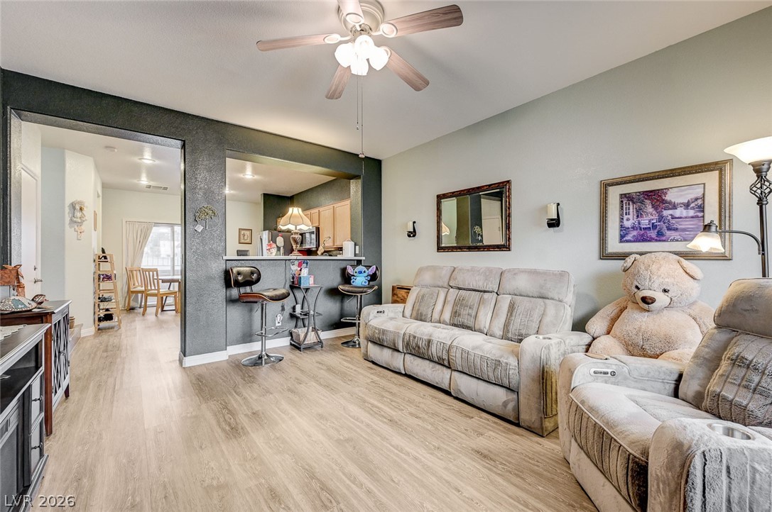 6333 Currant Lake Way