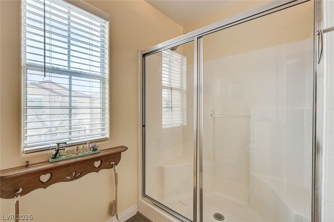 6333 Currant Lake Way