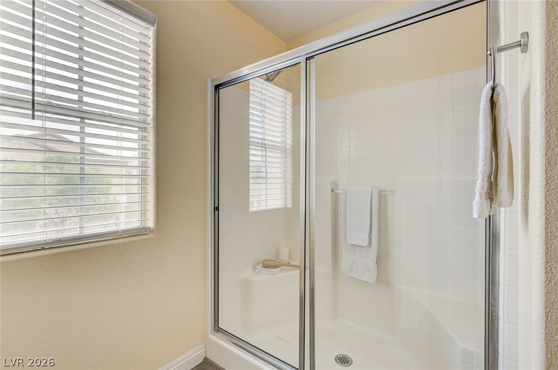 6333 Currant Lake Way