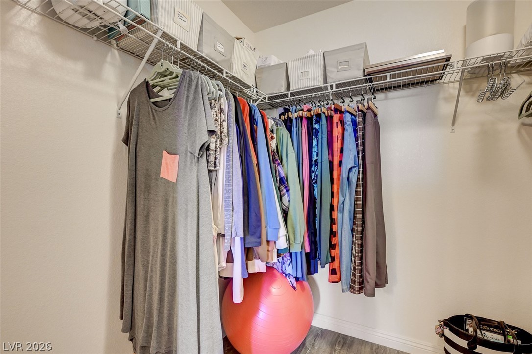 6333 Currant Lake Way