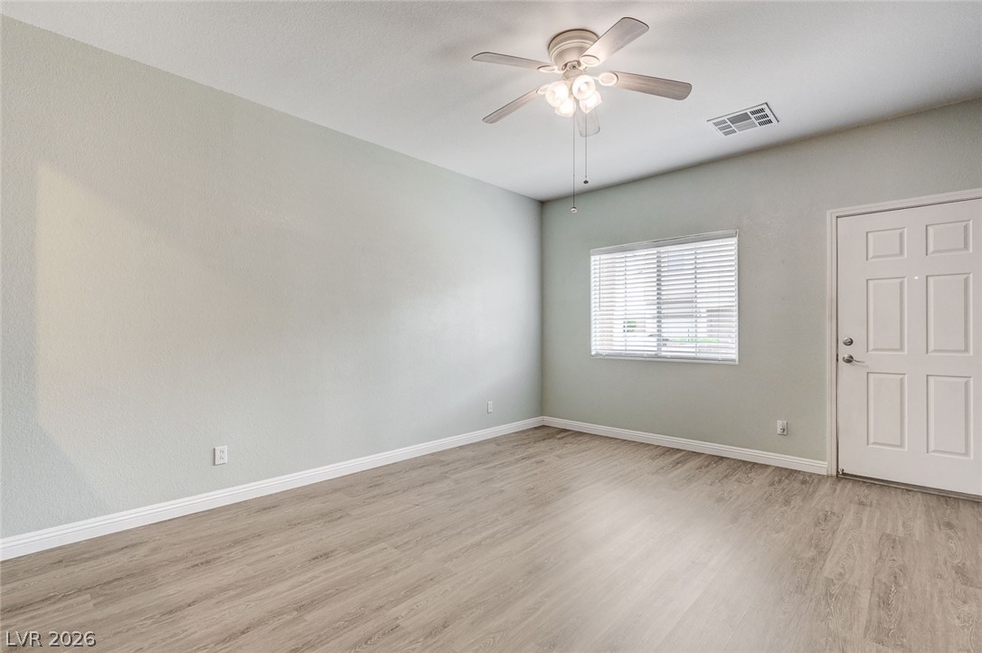 6333 Currant Lake Way