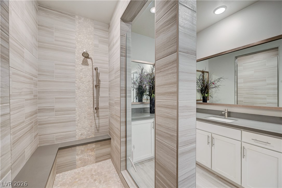 4315 Sunrise Flats Street