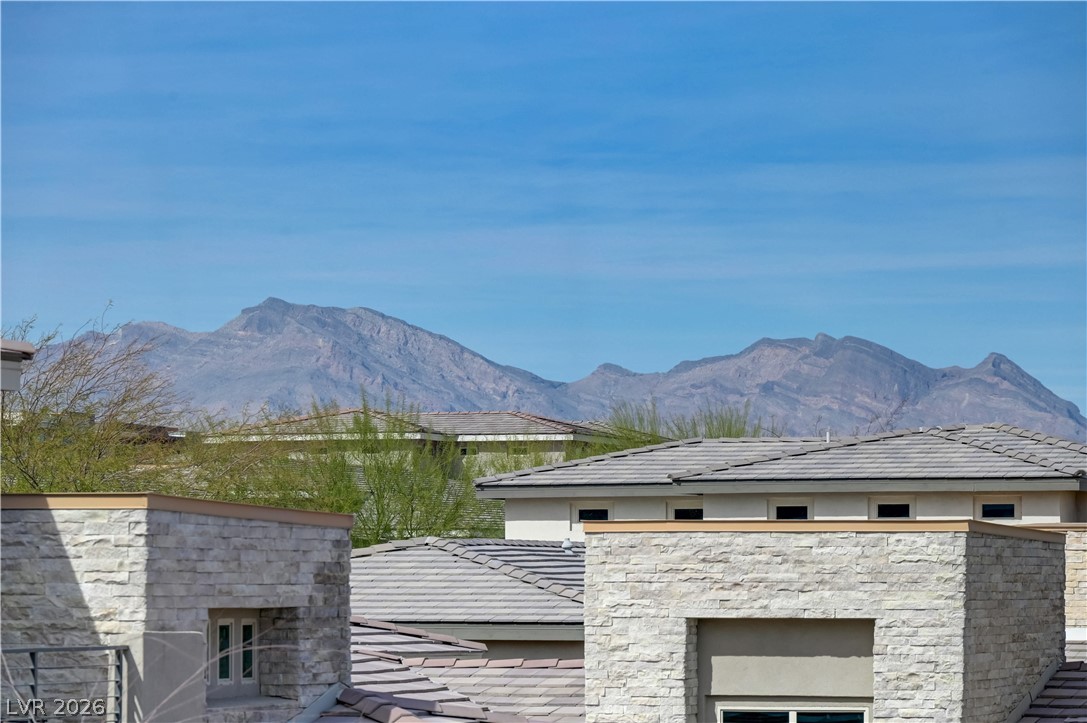 4315 Sunrise Flats Street