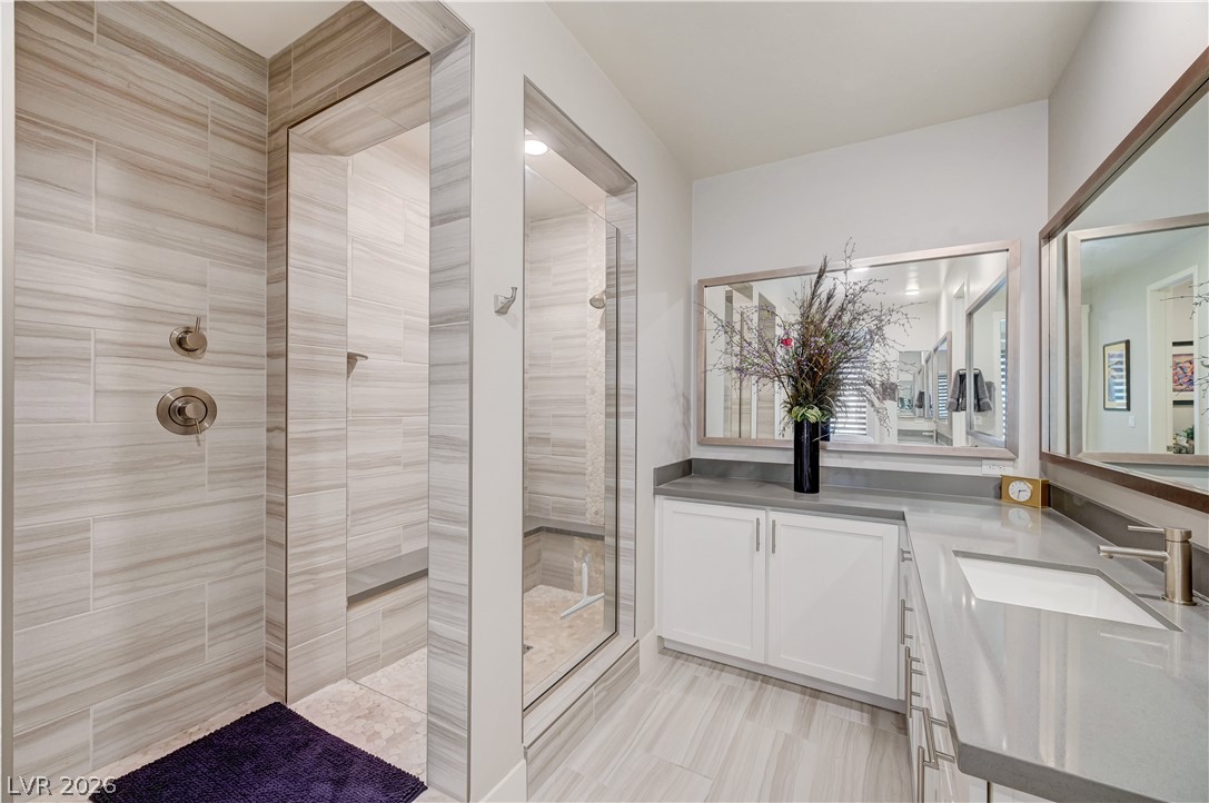 4315 Sunrise Flats Street