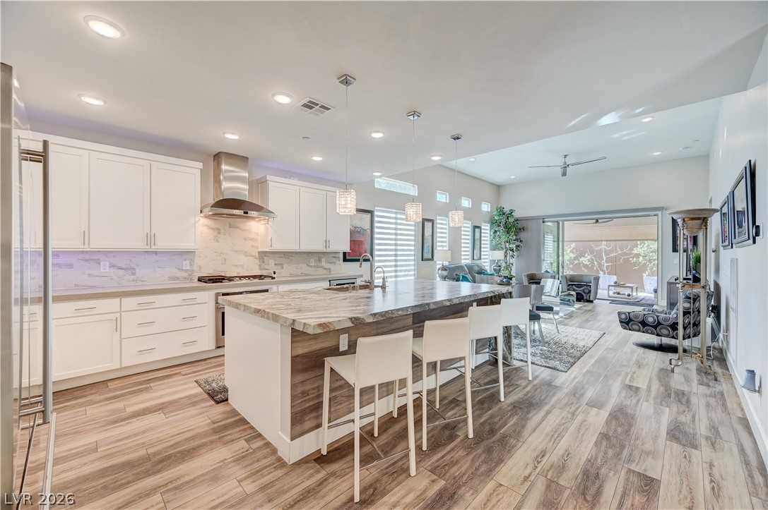 4315 Sunrise Flats Street