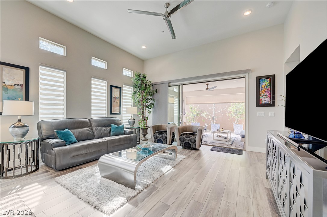 4315 Sunrise Flats Street