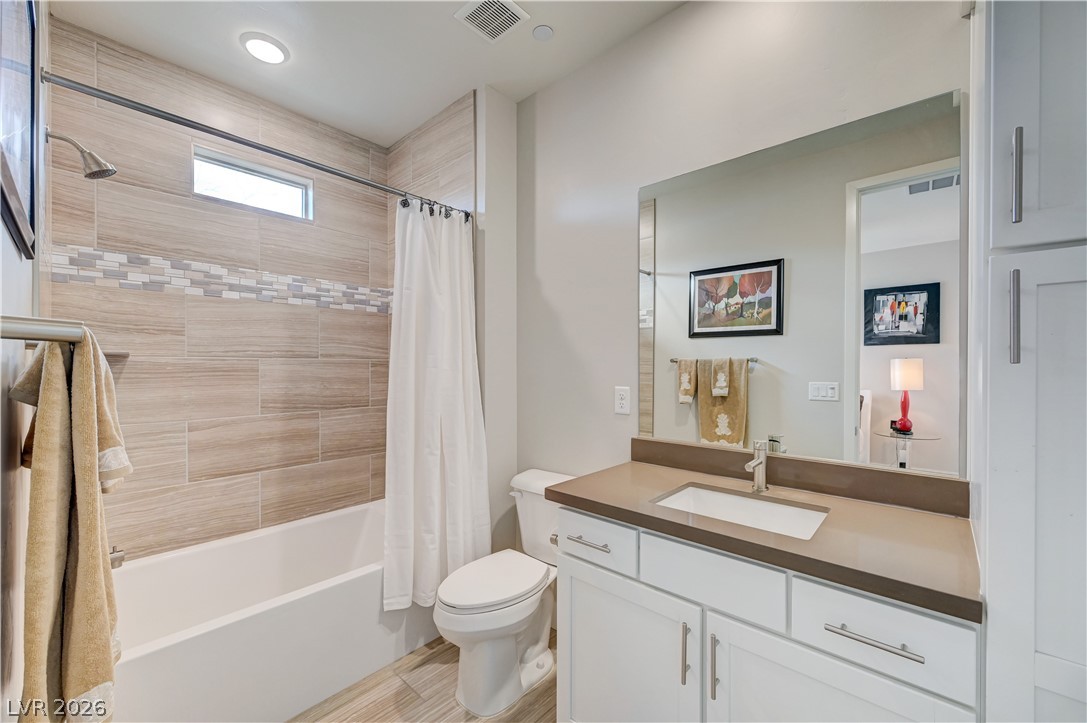 4315 Sunrise Flats Street