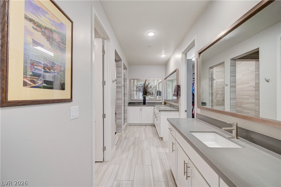 4315 Sunrise Flats Street