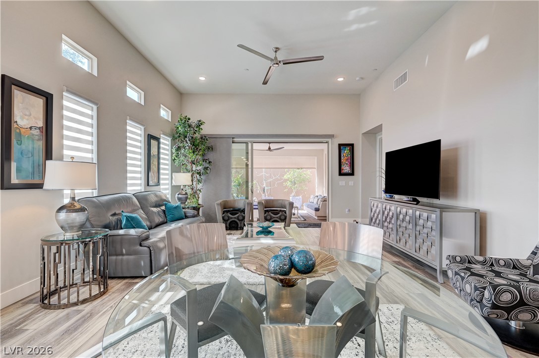 4315 Sunrise Flats Street