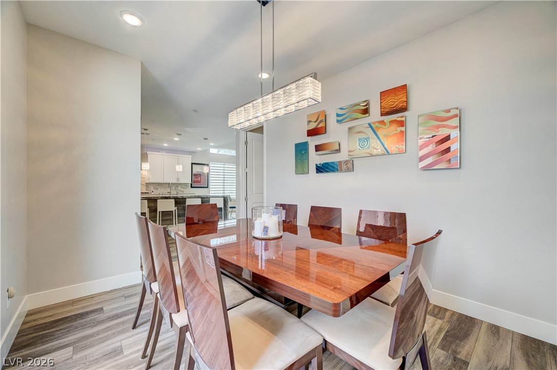 4315 Sunrise Flats Street