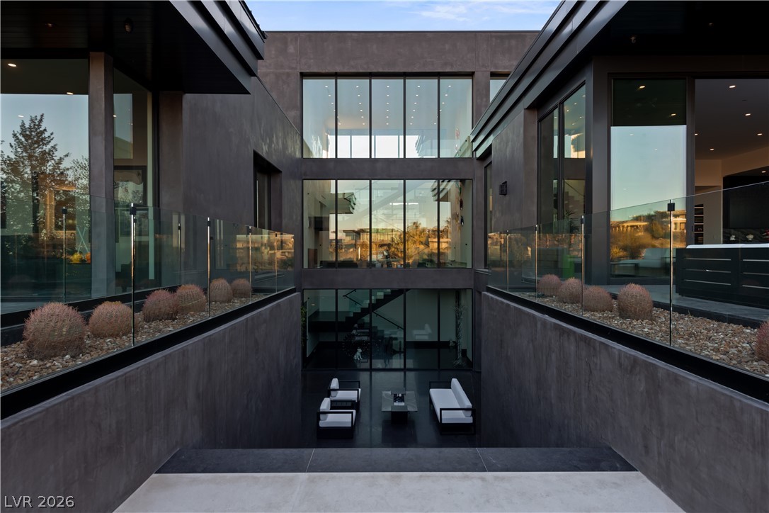 44 Hawk Ridge Drive