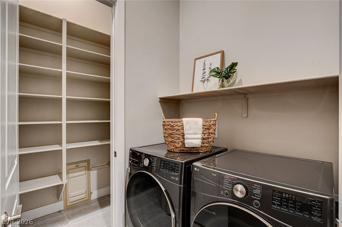 156 Tre Pietre Street