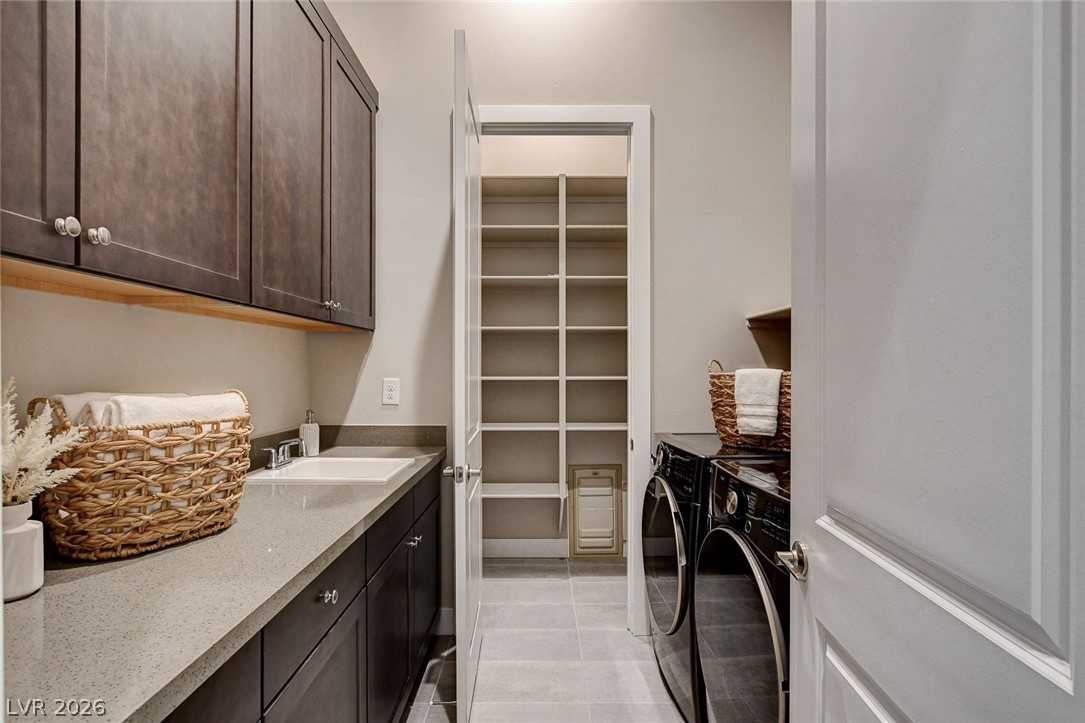 156 Tre Pietre Street