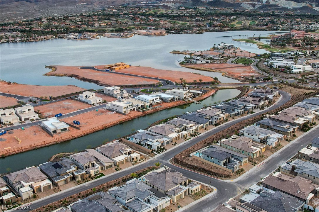 156 Tre Pietre Street