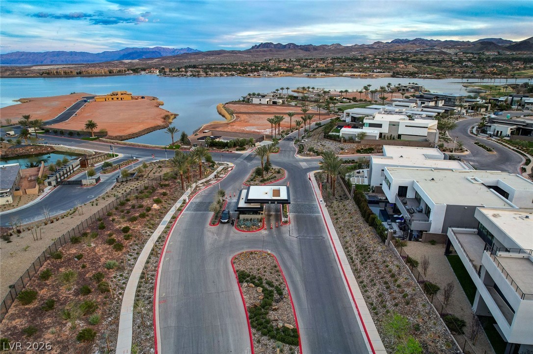 156 Tre Pietre Street