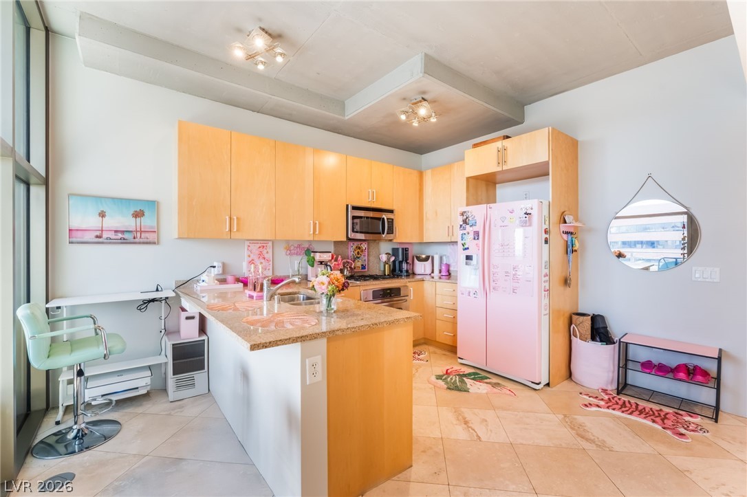 353 East Bonneville Avenue 753