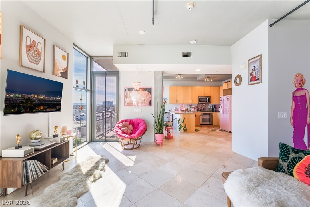 353 East Bonneville Avenue 753